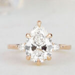 pear-shape diamond ring
