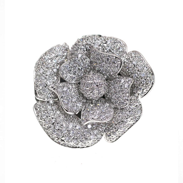 Rhinestone Flower Pin @galegrant