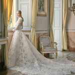 Vintage Lace @moniquelhuillierbridal