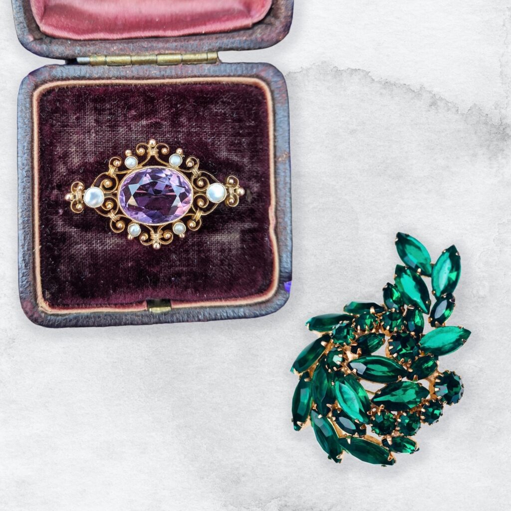 04 Cleaning JAN BROOCH web