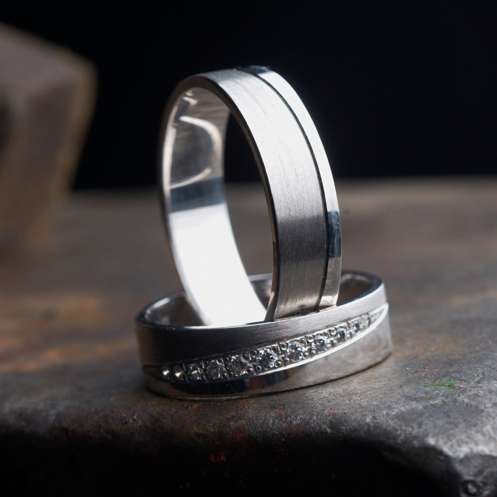 HowtoCleanMy_Palladium_Jewelry-squashed